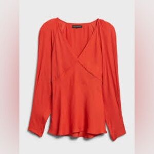 🧡 NWT! Banana Republic Silky V-Neck, Empire Waist blouse, MED, Gorgeous!